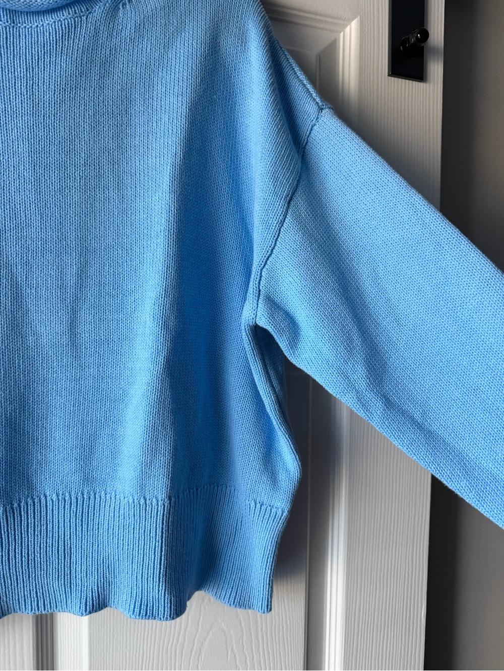 CeCe Light Blue Roll Neck Crewneck Women's Sweater size Large 100% Cotton - Picture 3 of 9